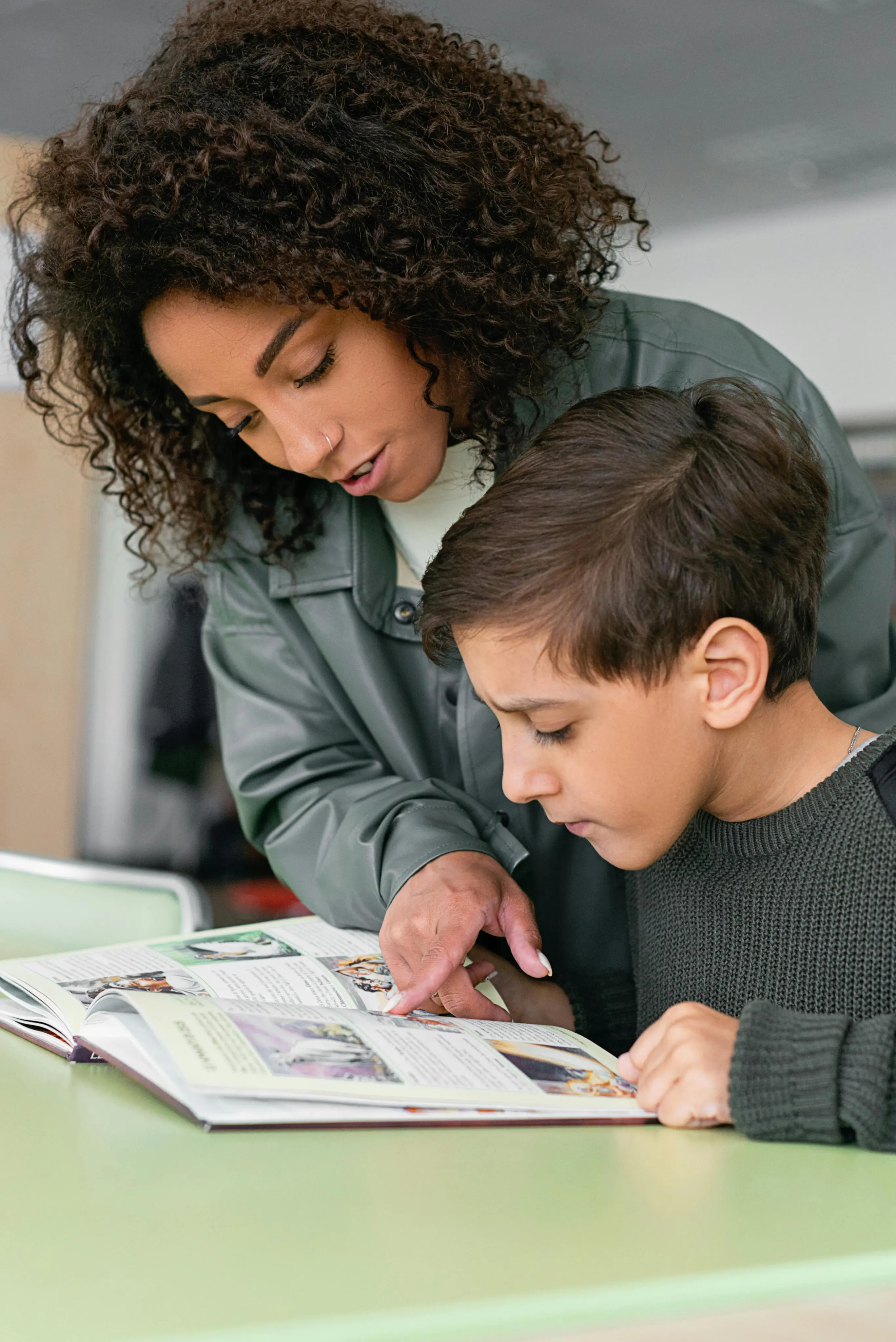 Tutoría y Mentoría Tutoría y Mentoría